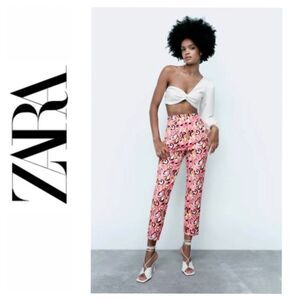 NWOT Zara Pink Paisley High Waisted Pleated Tapered Ankle Length Cropped Pants